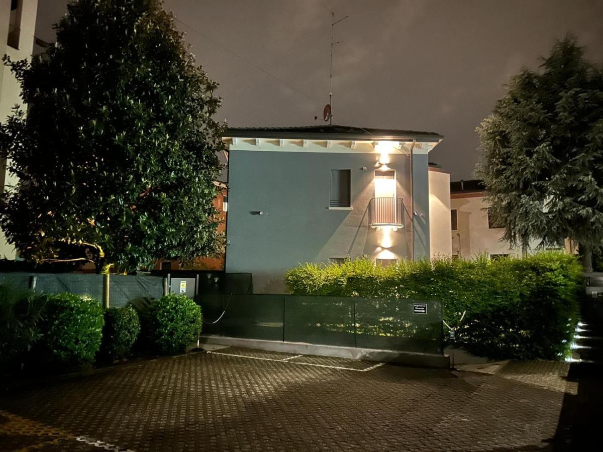 B&B Relax Rooms - Villa Murari Bra Верона Экстерьер фото